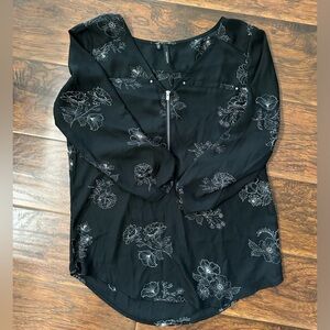 Maurices Black with floral design Blouse Relaxed Style - size XS